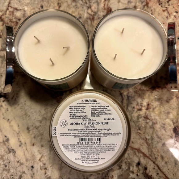 (ONE) B&BW/White Barn candle- 1x ALOHA KIWI PASSION FRUIT 3 wick candle NEW!!! - Picture 2 of 3